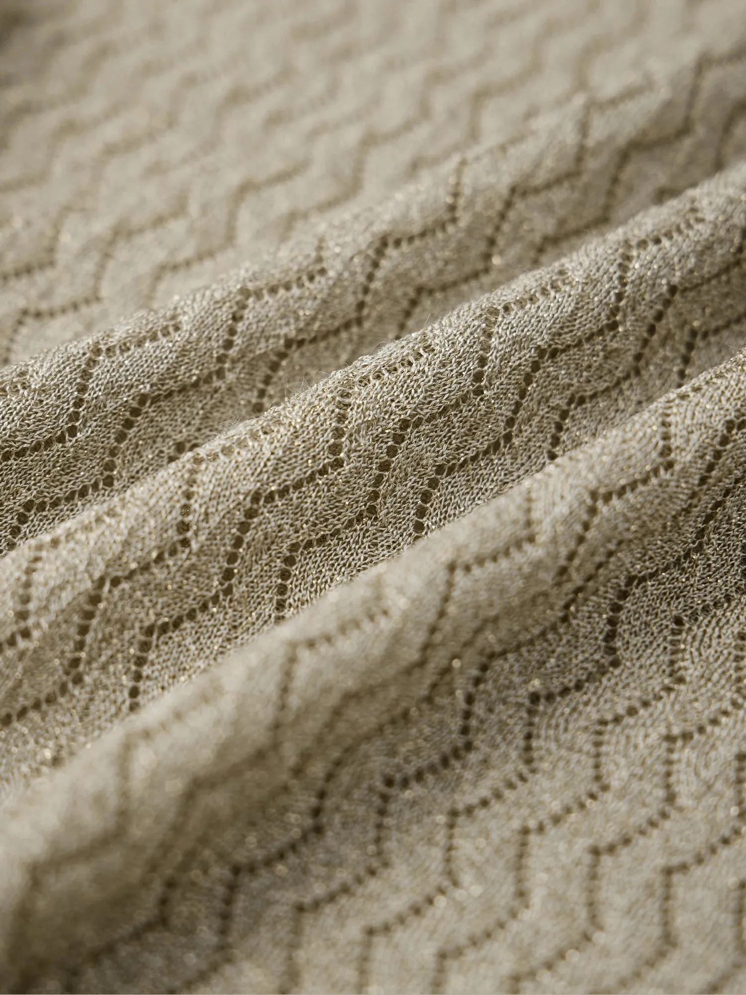 Amoretu Gold Silver Yarn Mid-Sleeve Simple Cardigan