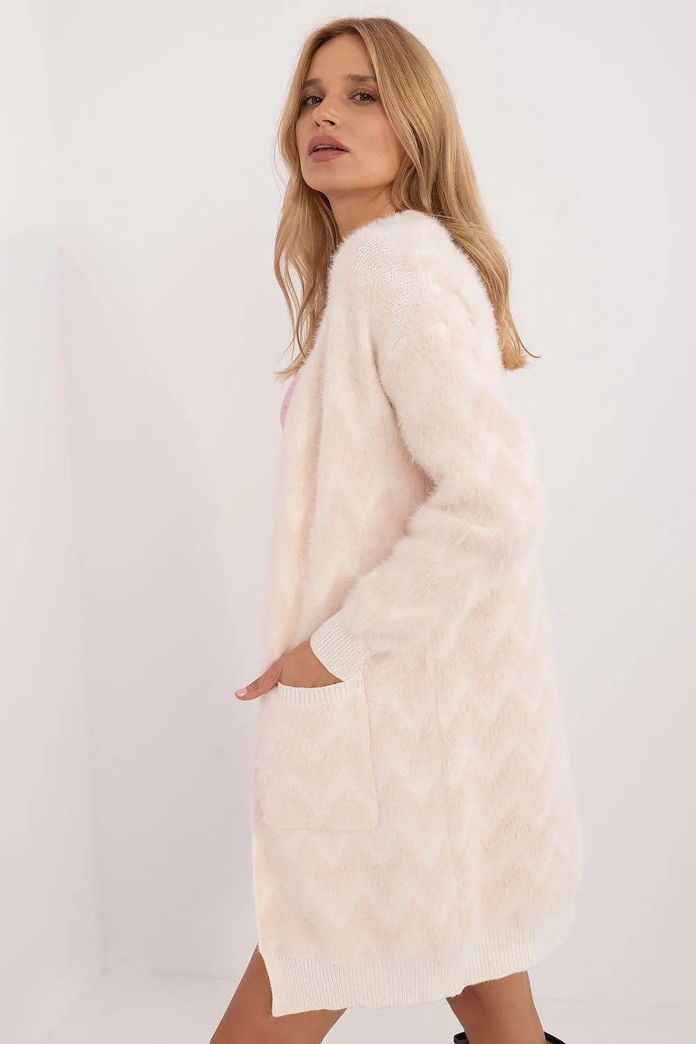 Cardigan model 199545 AT
