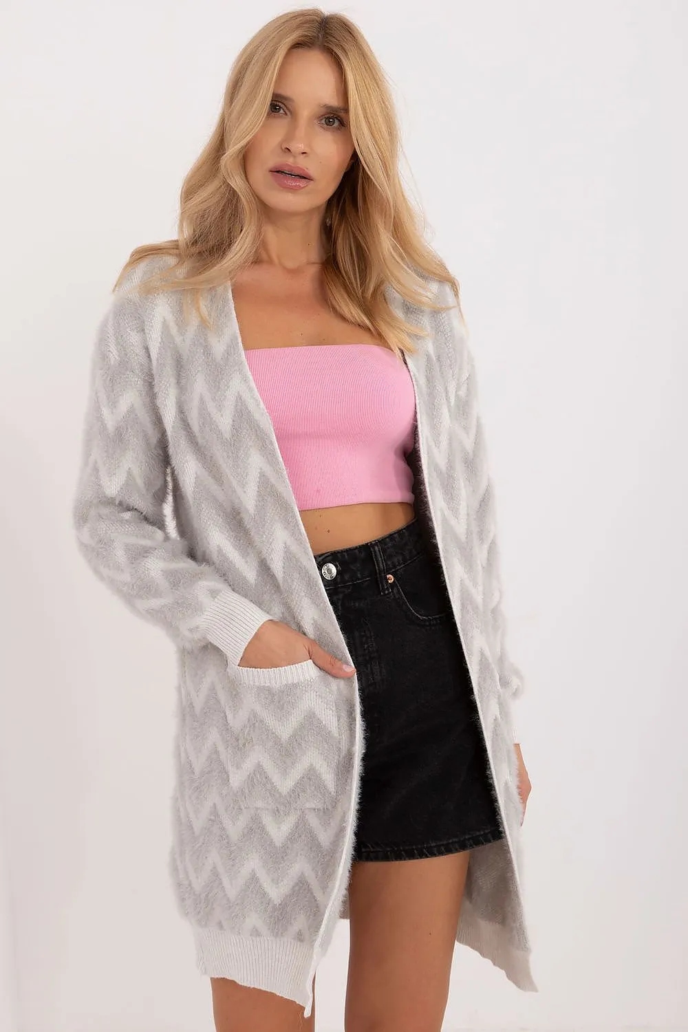 Cardigan model 199545 AT