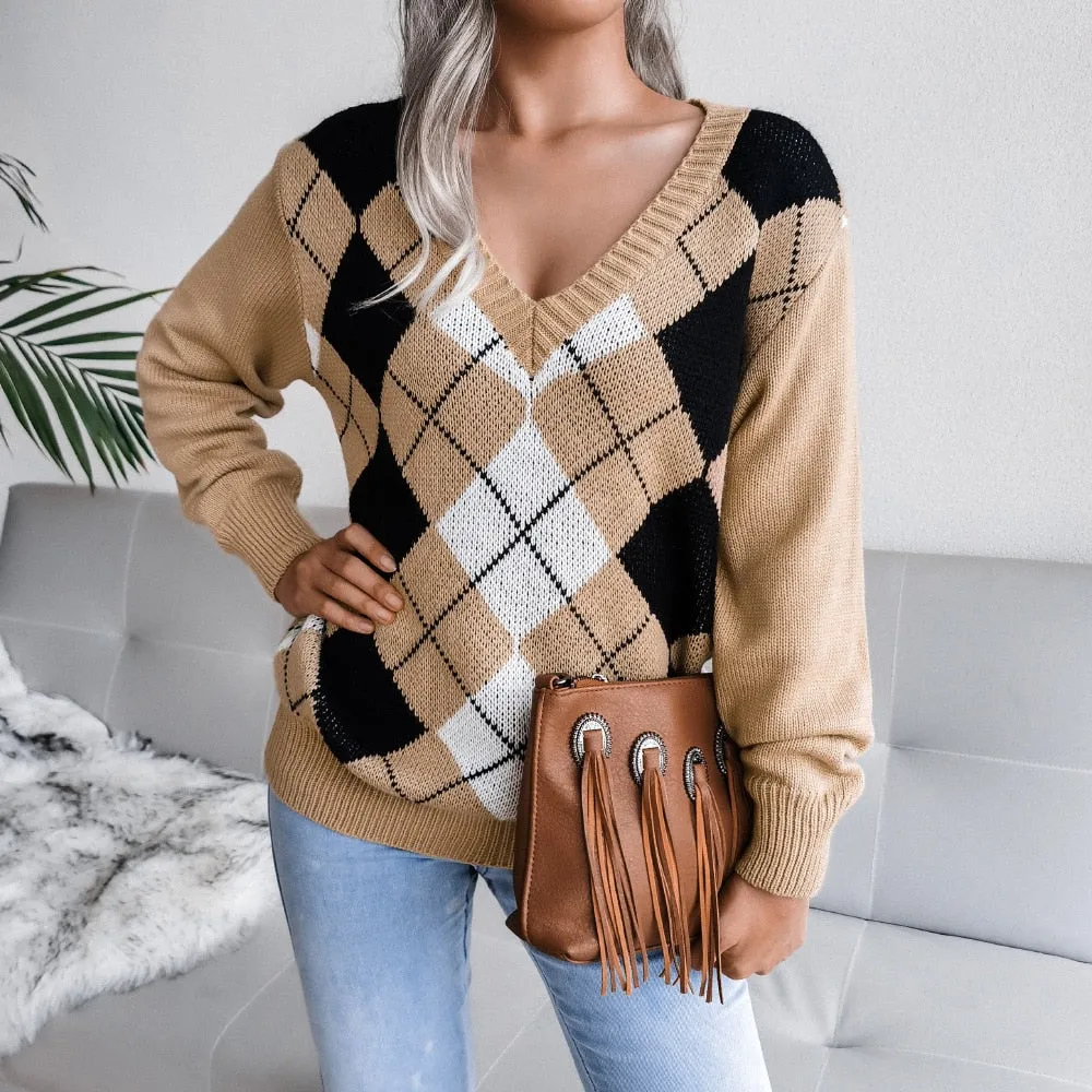 Lunetta - Beige Argyle Knitted V-Neck Sweater Top