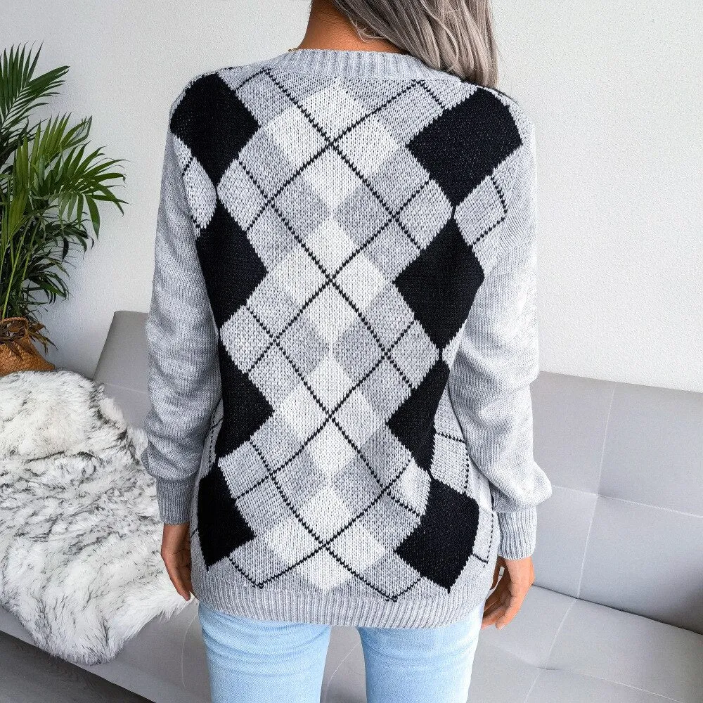 Lunetta - Gray Argyle Knitted V-Neck Sweater Top